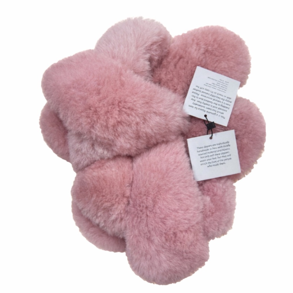 Luxury Alpaca Fur Pink Cross Band Slippers Large NWT Plush Cozy Spa Lounge